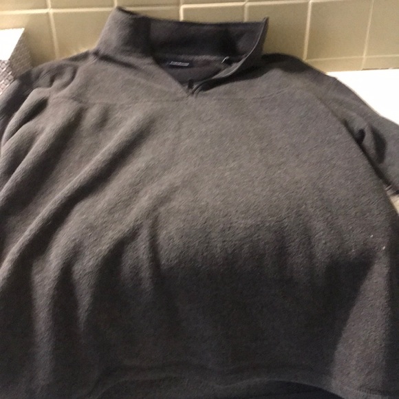 Fleece pullover - Picture 2 of 7